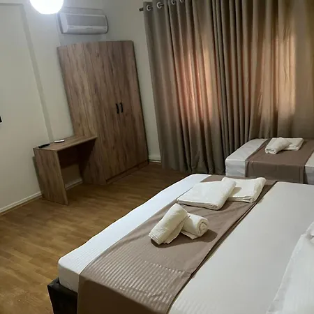 Casa de hóspedes Eriks Tirana