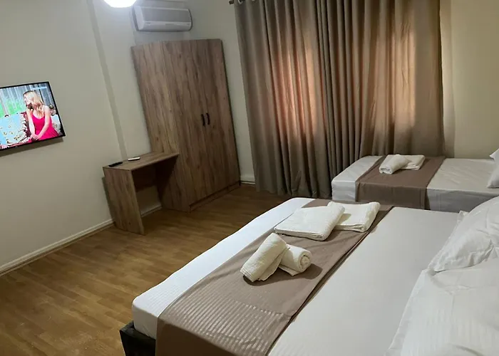 Pensión Eriks Tirana